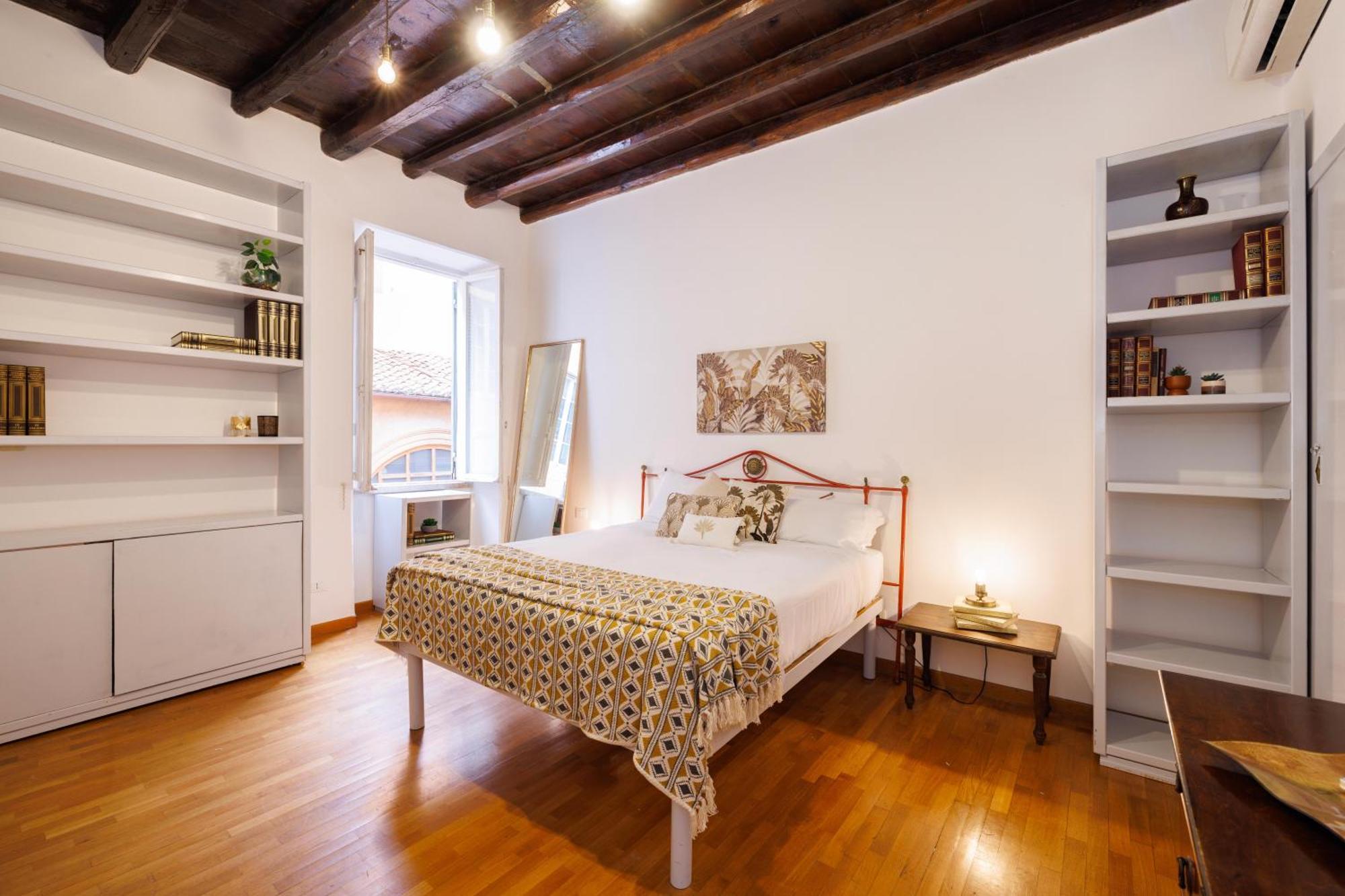 Apartment Gesu E Maria Balcony At Spanish Steps *