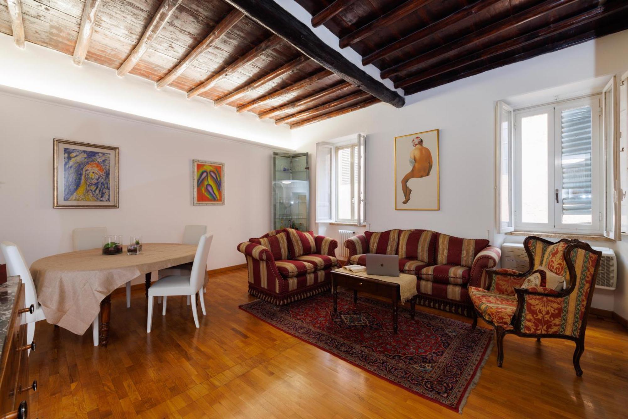 Apartment Gesu E Maria Balcony At Spanish Steps